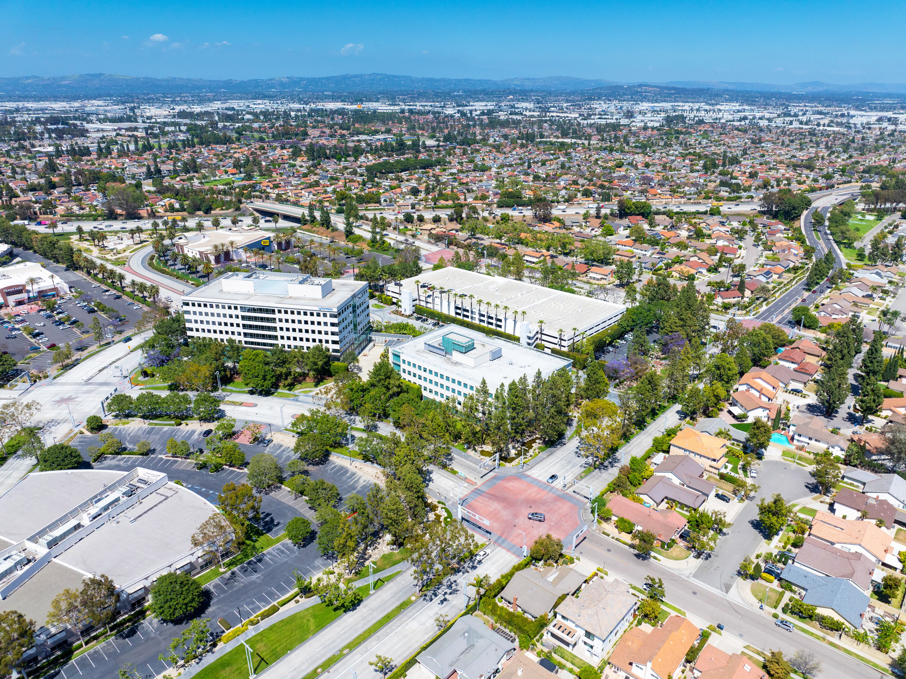 Cerritos Corporate Center - Image 13